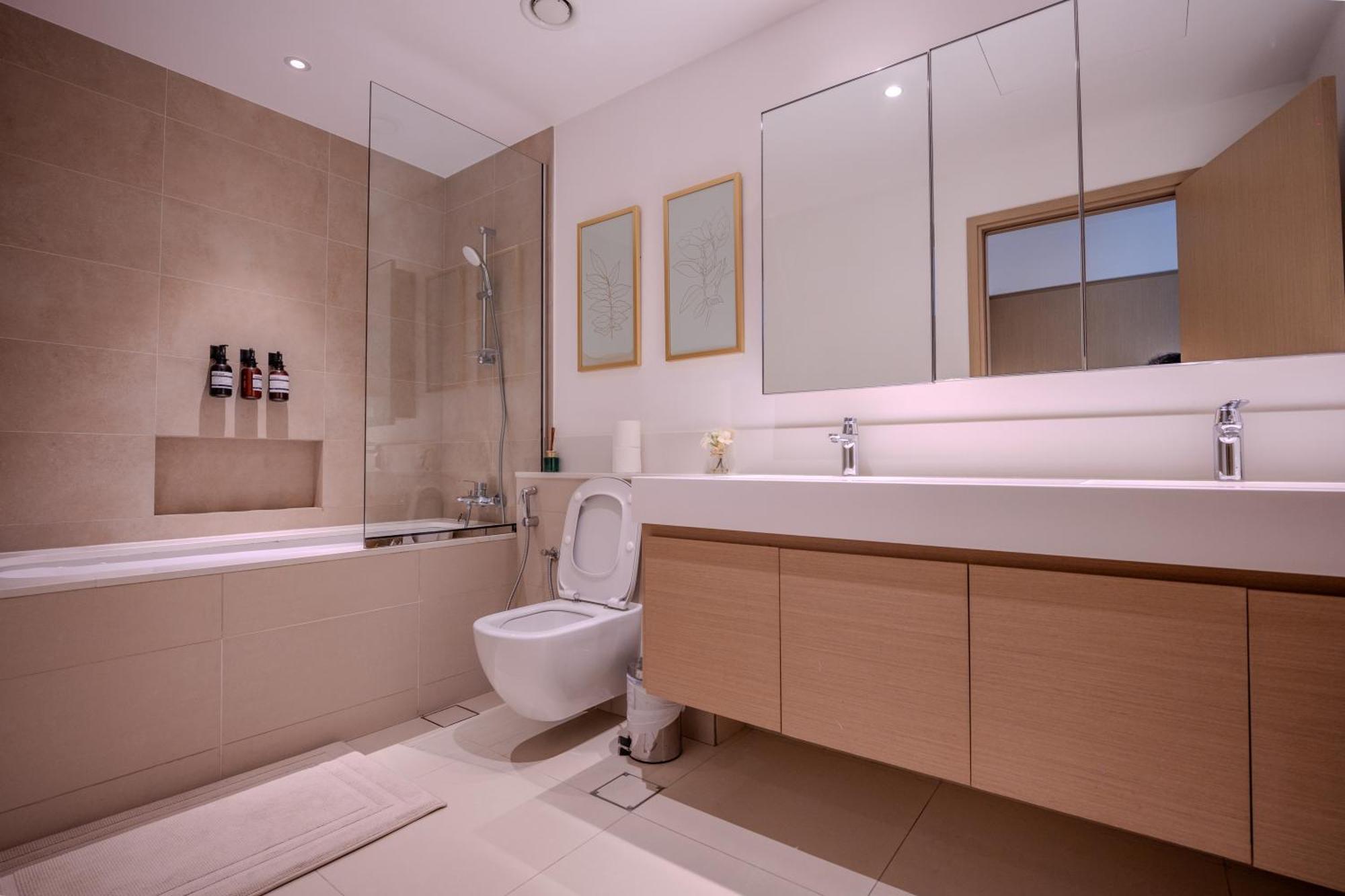 3Br Haven With Burj Views By Magnoliasvhr Lejlighedshotel Dubai Eksteriør billede